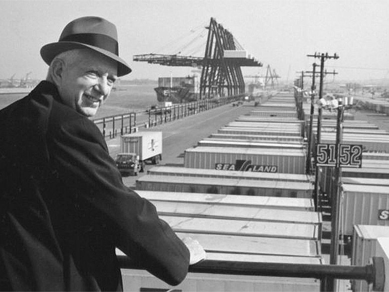 集装箱简史:世界上第一个集装箱的诞生记