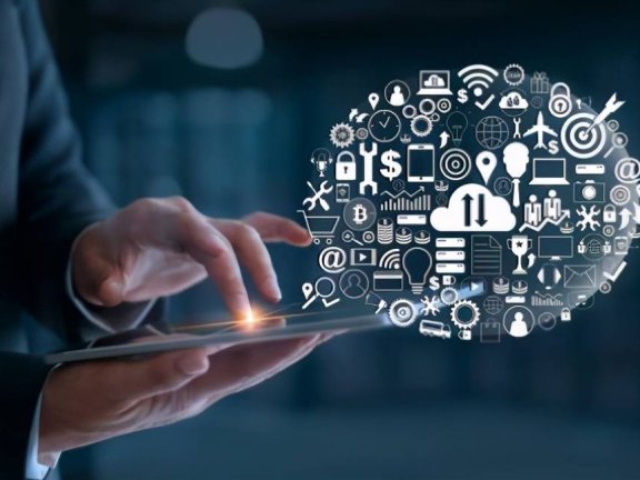 闻名字，识客户